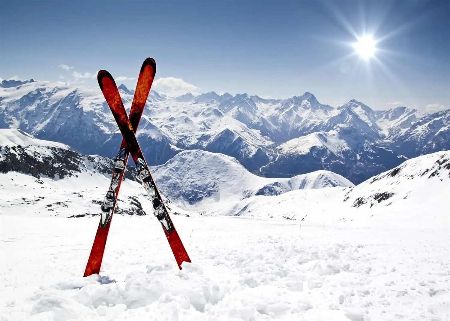 Outdoor Sport Background - ภูเขาหิมะอัลไพน์ ที่สูงสุดของภูเขาหิมะ กระดานสโนว์บอร์ด กีฬาสกี ผจญภัยกลางแจ้ง ปาร์ตี้สกี