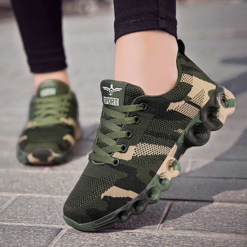 รองเท้าผ้าใบผู้ชายสีขาวสไตล์ฮิ - Outdoor Sport News บทวิจารณ์และราคา